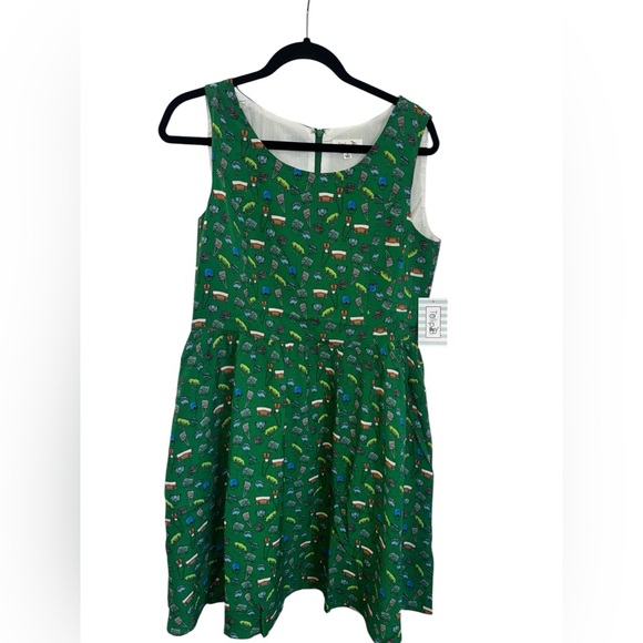 Tulip B Dresses & Skirts - Tulip B Green Patterned Sleeveless Mini Dress NWT